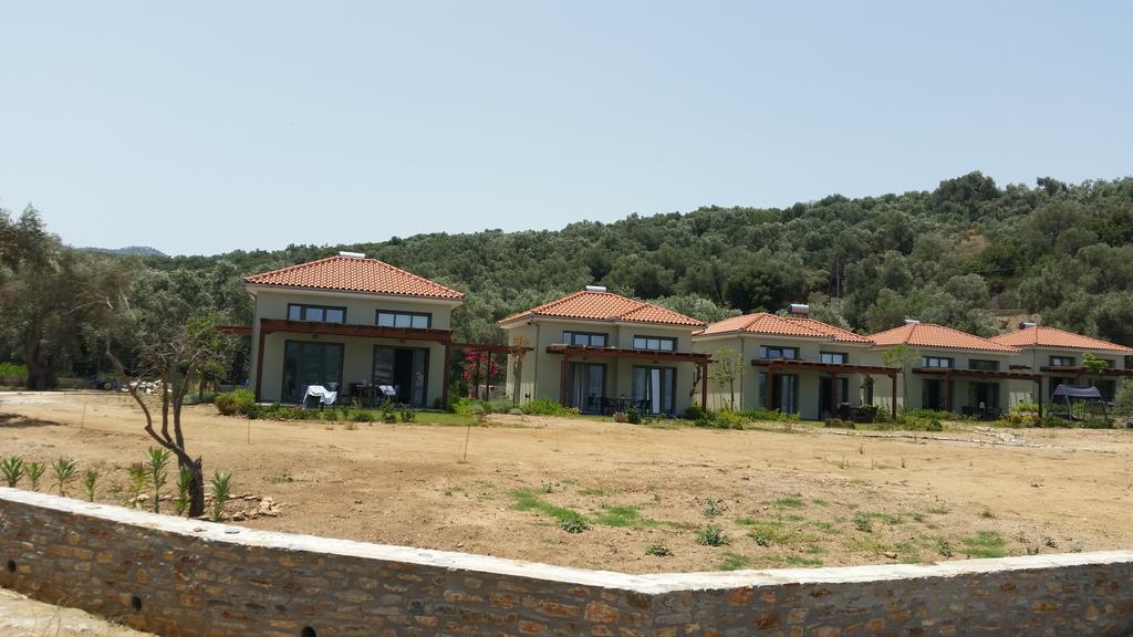 Thea Houses Milina Zewnętrze zdjęcie